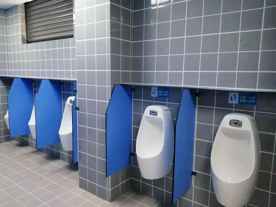 盐田高级中学厕所图片