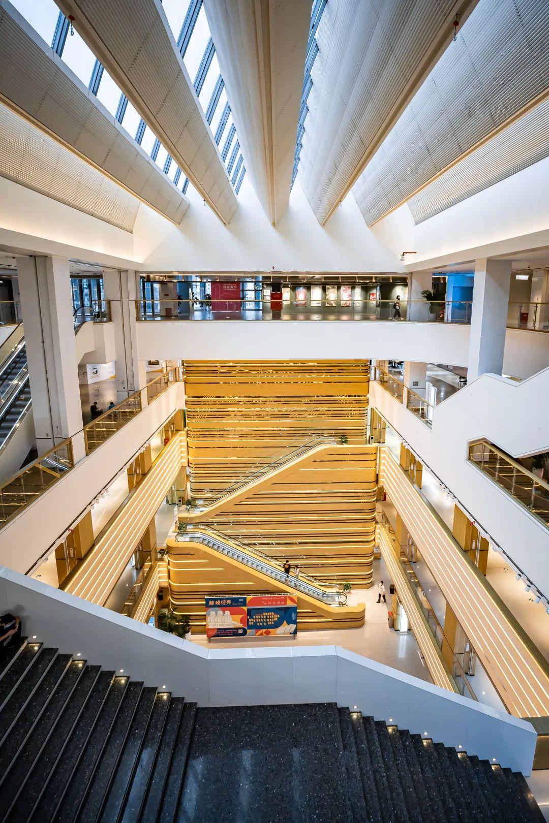 深圳最美书城!这一次,真的羡慕龙华人!