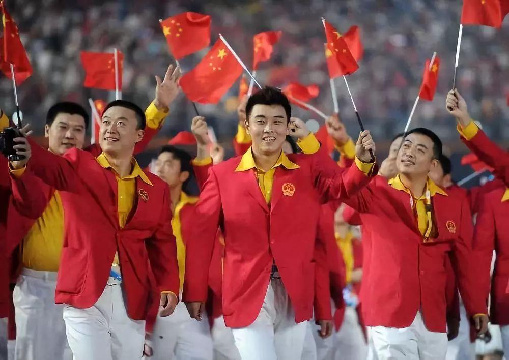 只不过有时候番茄多一点中国代表队的礼服就是一盘"番茄炒蛋"几乎在