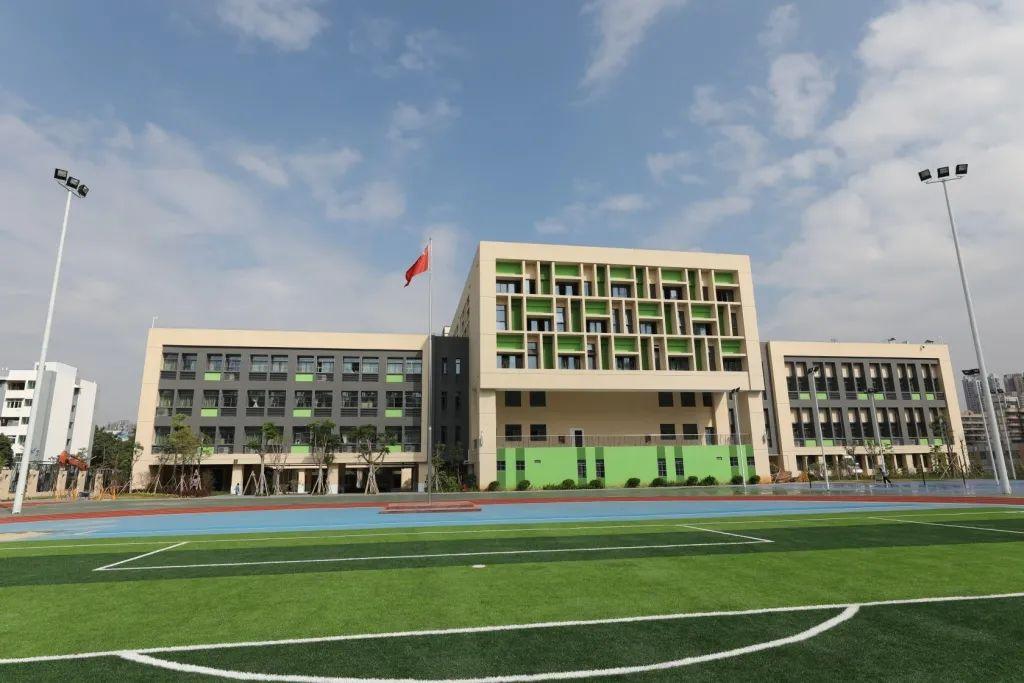 走进校园 | 罗湖教科院附属学校:坚持固本创新,培养丰富而纯真的人