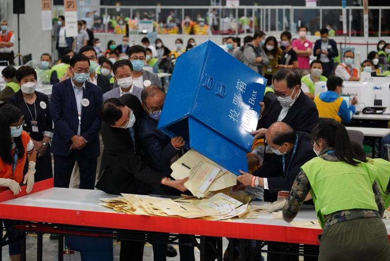 選出新氣象,開創新未來新華社評論員2021年香港特區選舉委員會界別