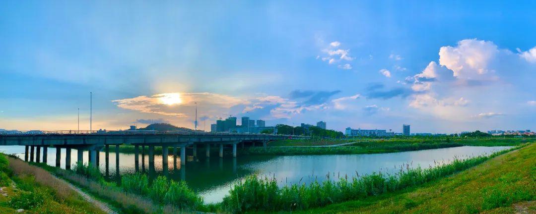 坪山河(坪山高級中學河段),坪山河溼地公園等附近公