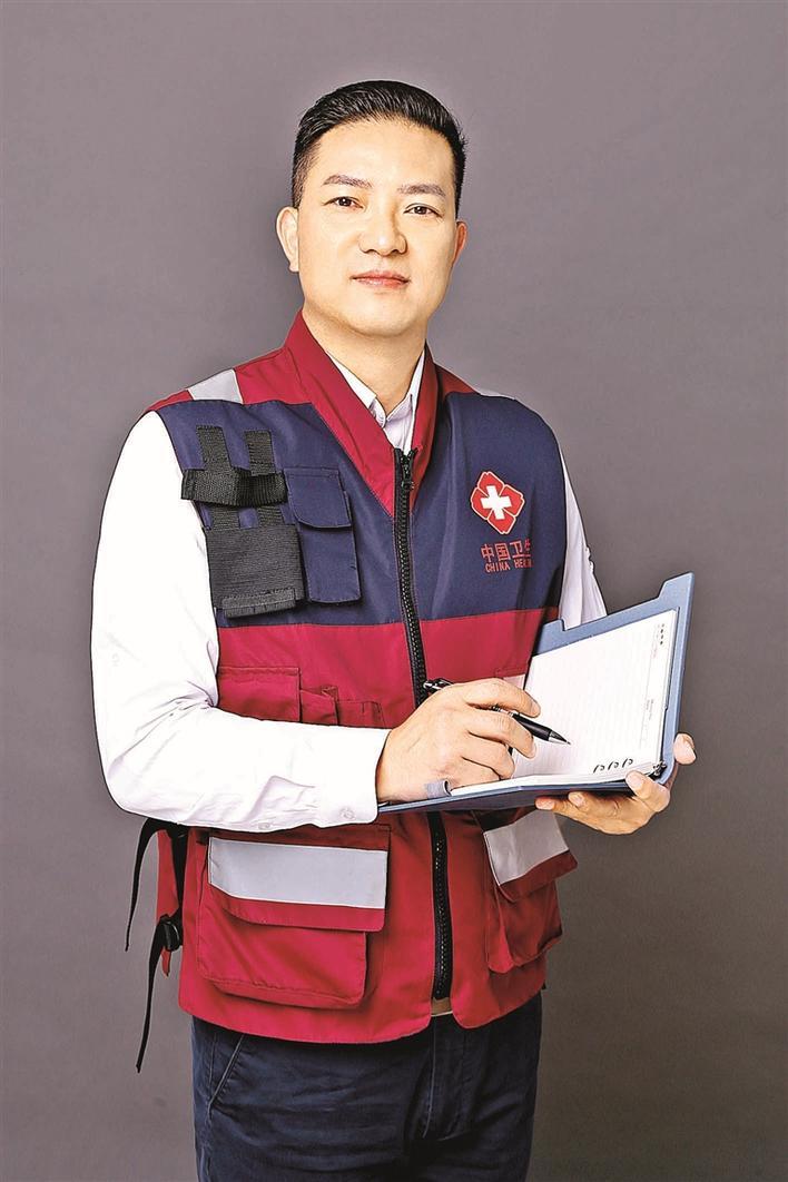 周小峰当之无愧的疫情现场处置特种兵